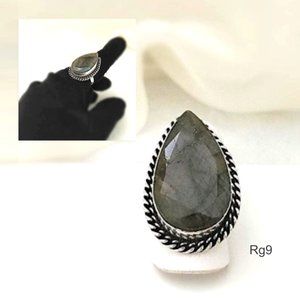 Bold Cocktail Ring Natural Labradorite 925 Silver